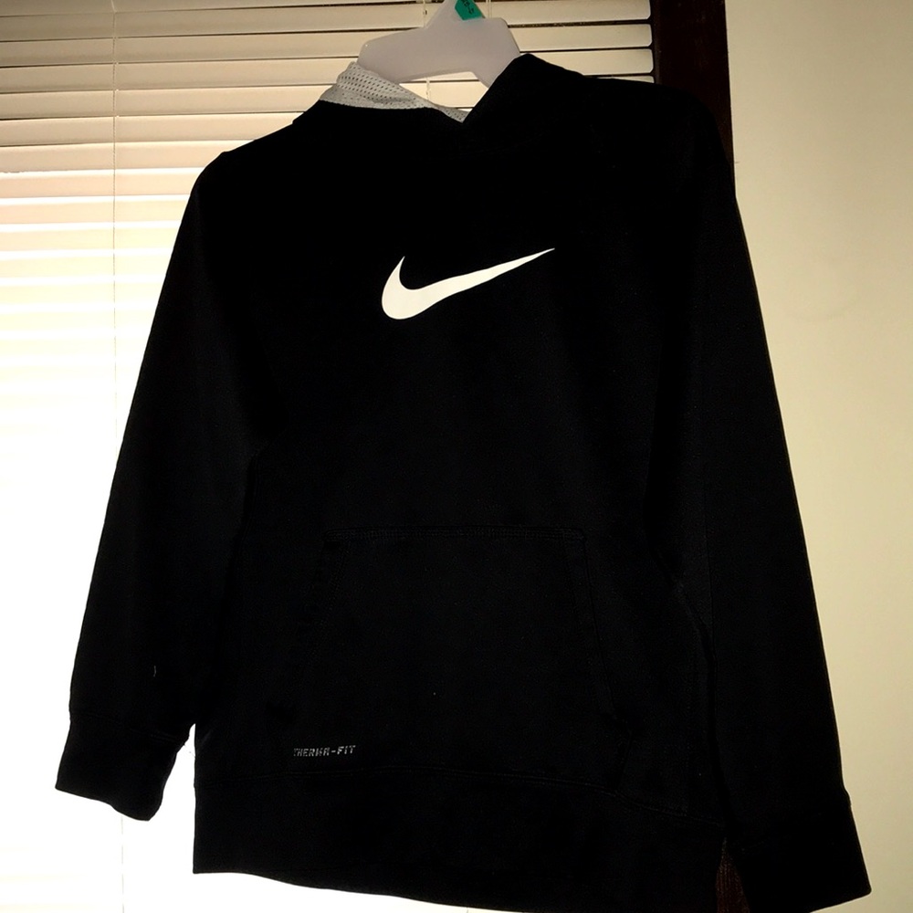 nike hoodie